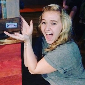 Meet your Posher, Hannah